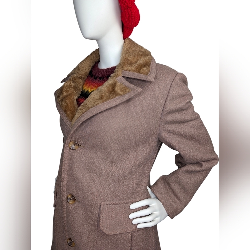 Vintage MacMor Canada Wool Coat With Faux Shearling Trim | Unisex | Medium - Picture 12 of 13